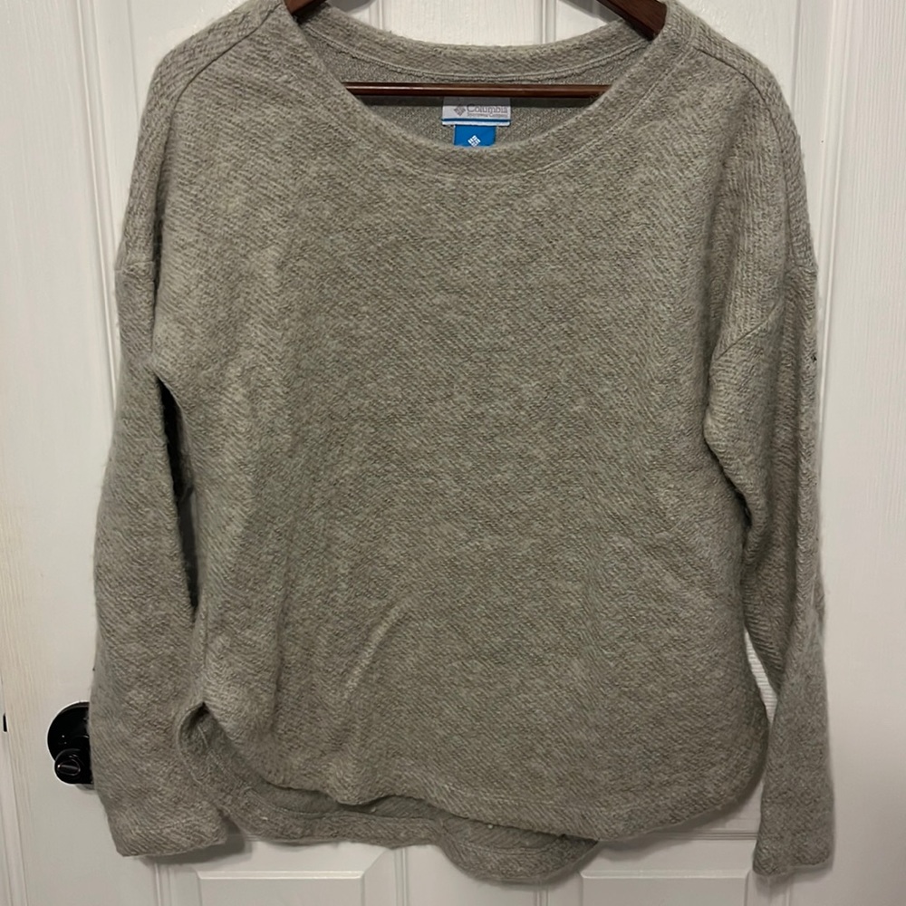 Columbia sweater